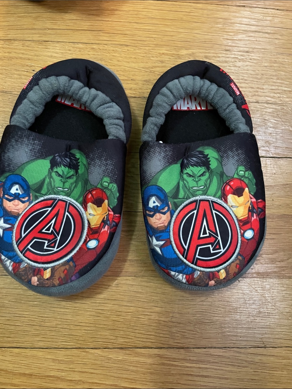Marvel Avengers Kids Black, Red & Green Slip-On Slippers